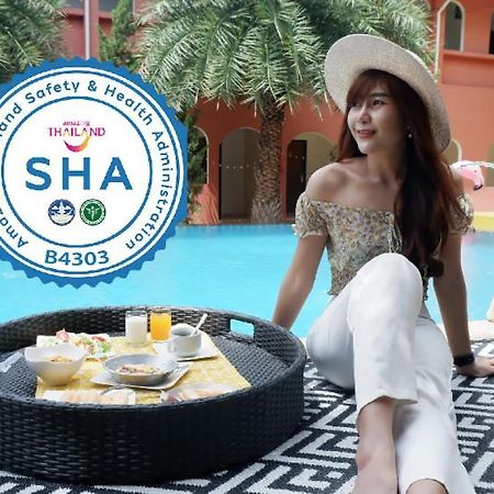 Thada Chateau Hotel Бурирам Екстериор снимка